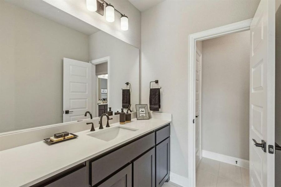 Furnished interior view inside a new home in Heritage, McLendon-Chisholm (Image 5). Furnished interior view inside a new home in Heritage, McLendon-Chisholm (Image 5).