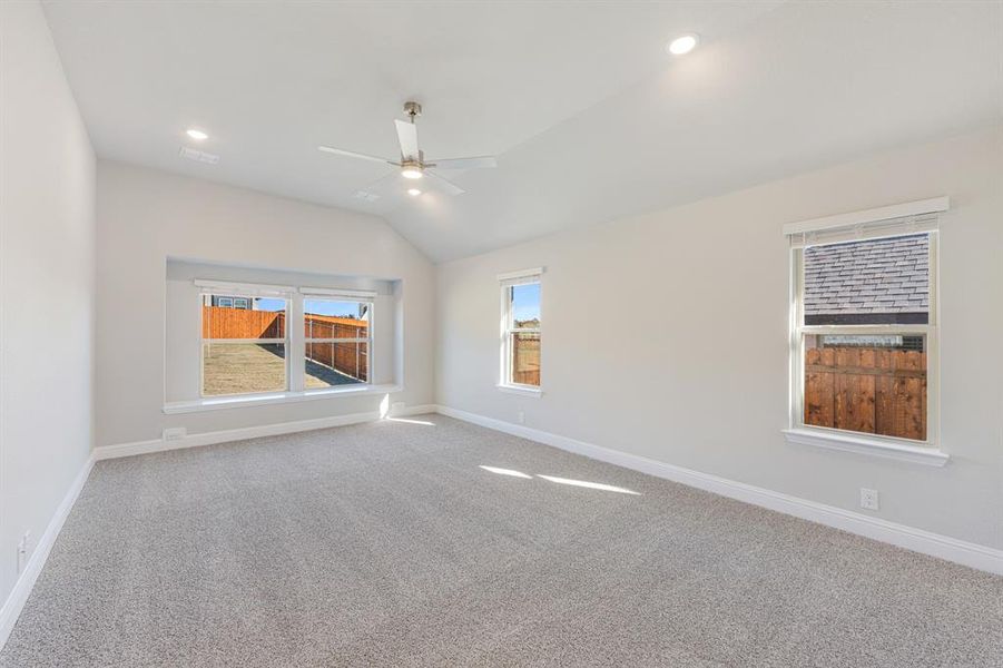 Spacious, unfurnished interior of a new home in The Lakes at Parks of Aledo, Aledo (Image 28).