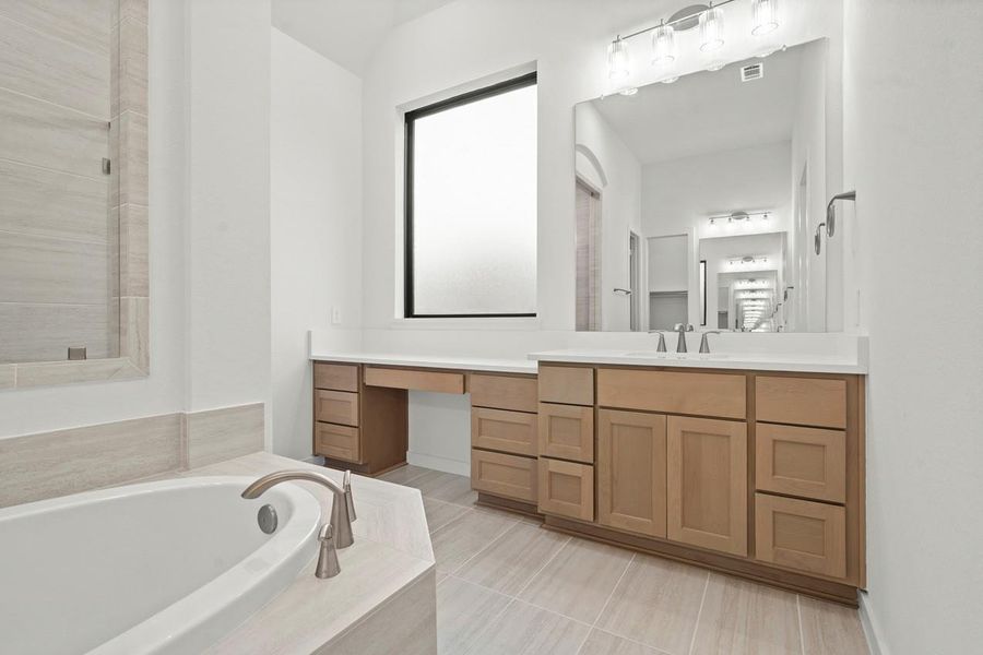 Furnished interior view inside a new home in Grange, Katy (Image 10).