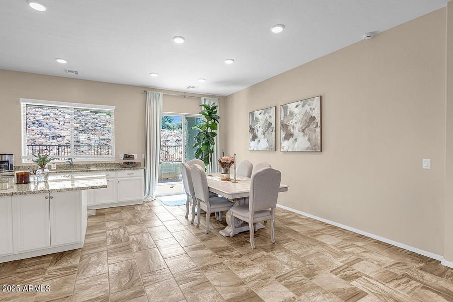 HK5A0435-1280 HK5A0435-1280