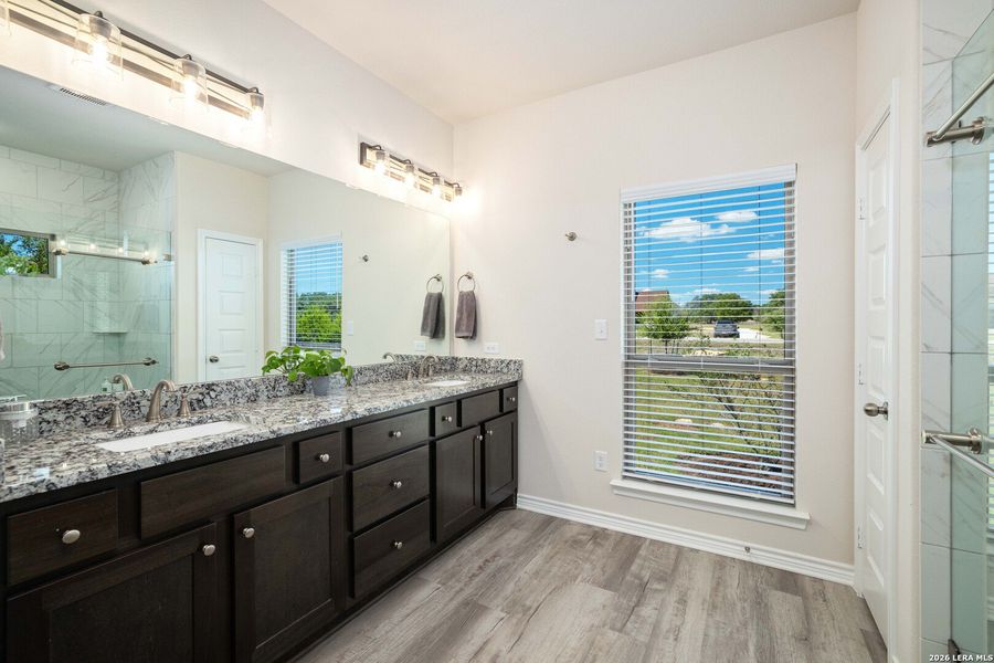 Furnished interior view inside a new home in , Bandera (Image 28).