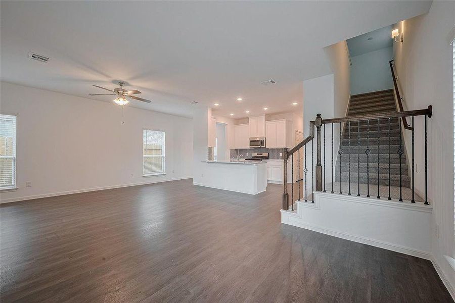 Spacious, unfurnished interior of a new home in , Dayton (Image 17).
