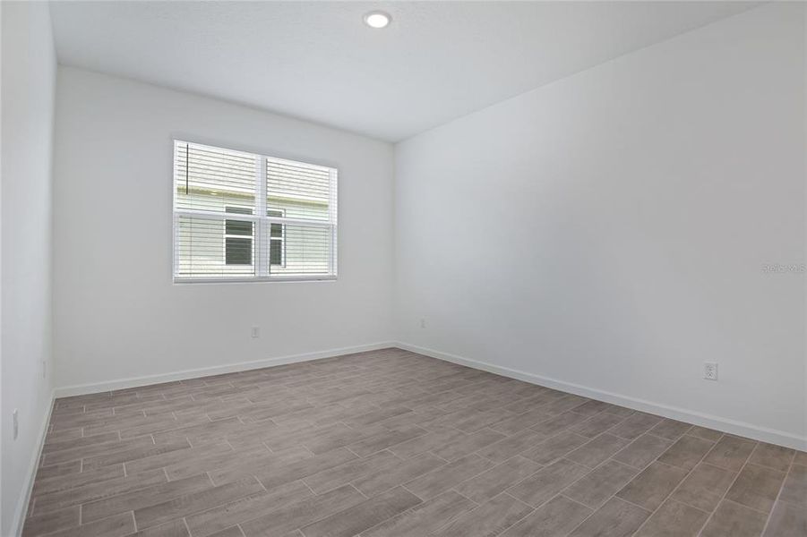 Spacious, unfurnished interior of a new home in Seasons at Bella Vista, Dundee (Image 13).