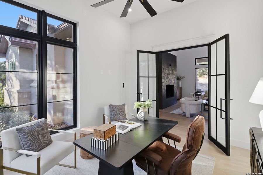 Furnished interior view inside a new home in , Boerne (Image 18).