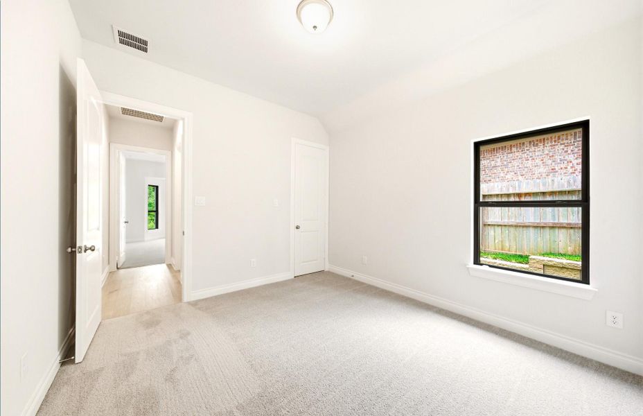 Spacious, unfurnished interior of a new home in The Woodlands Hills 65′, Willis (Image 40). Spacious, unfurnished interior of a new home in The Woodlands Hills 65′, Willis (Image 40).