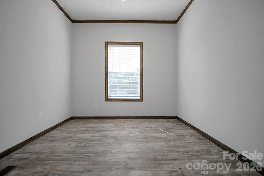 Spacious, unfurnished interior of a new home in , Shelby (Image 23).
