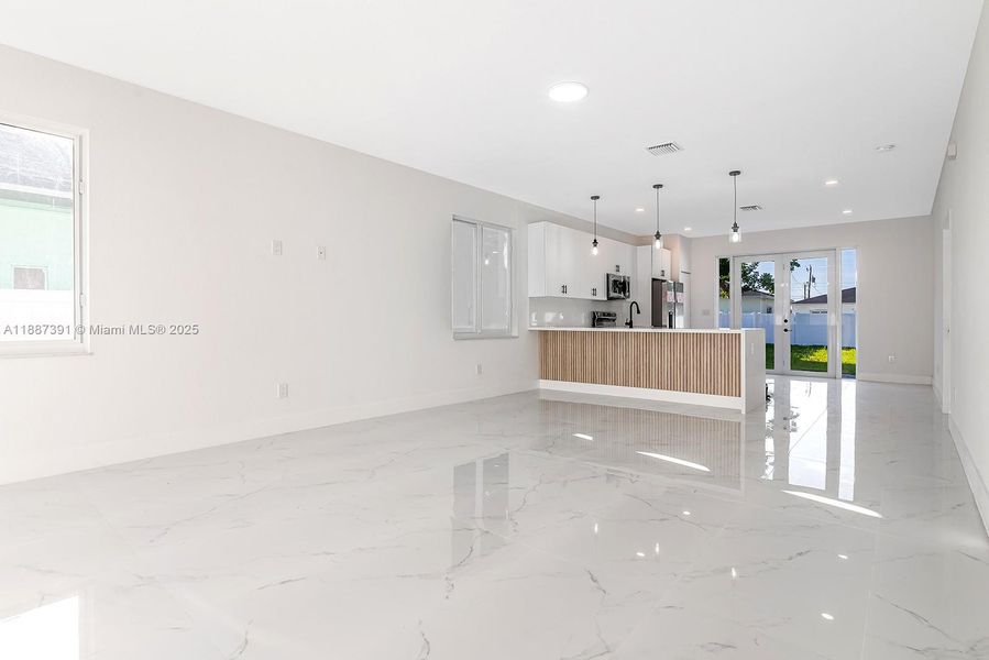 Spacious, unfurnished interior of a new home in , Dania Beach (Image 16). Spacious, unfurnished interior of a new home in , Dania Beach (Image 16).