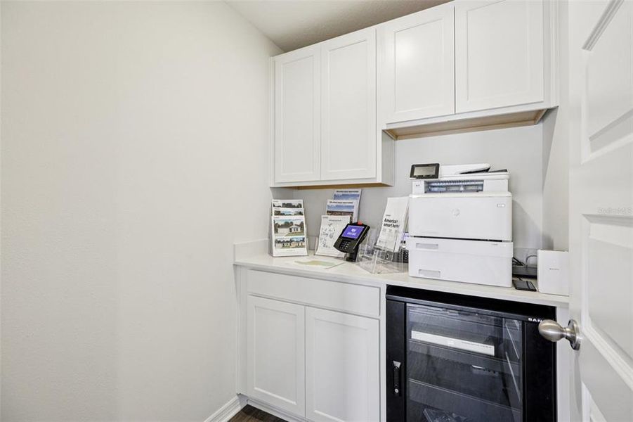 Furnished interior view inside a new home in Boulevard Oaks, Lady Lake (Image 31).