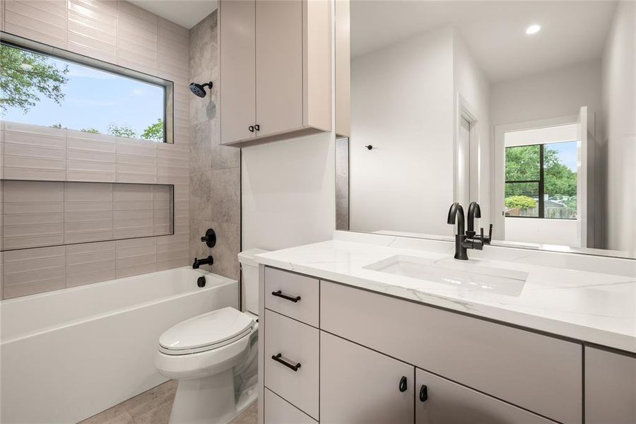 Furnished interior view inside a new home in , Dallas (Image 37).