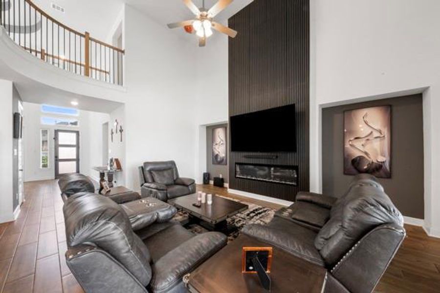 Furnished interior view inside a new home in , Katy (Image 16).