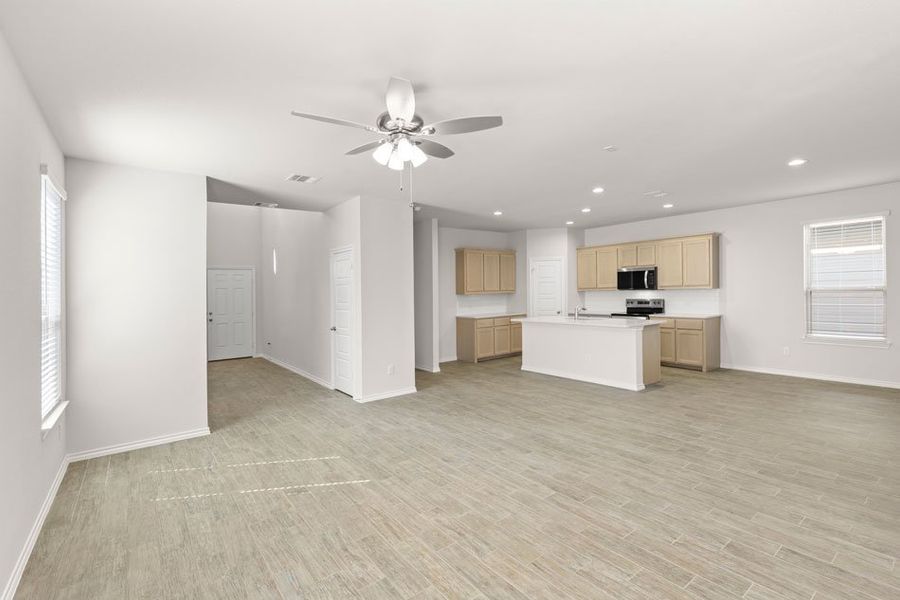 Front exterior of a new home in Creekside Ranch, Blue Ridge, TX, highlighting curb appeal (Image 15).