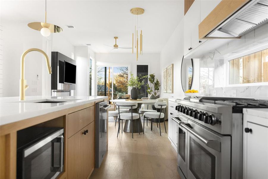 Furnished interior view inside a new home in , Dallas (Image 12).