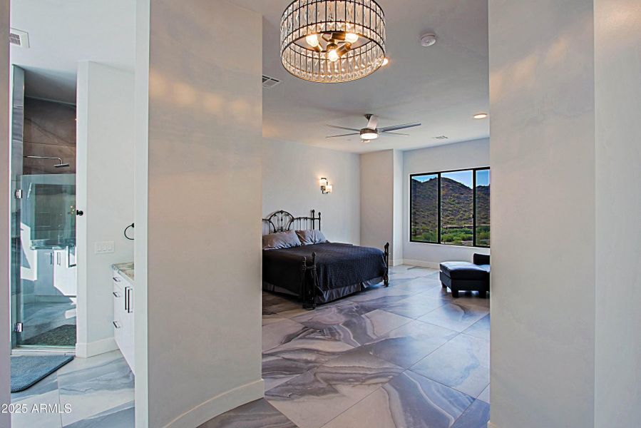 Master Bedroom 1 - Entrance