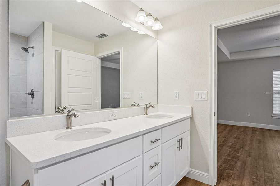 Furnished interior view inside a new home in , Citrus Springs (Image 9).