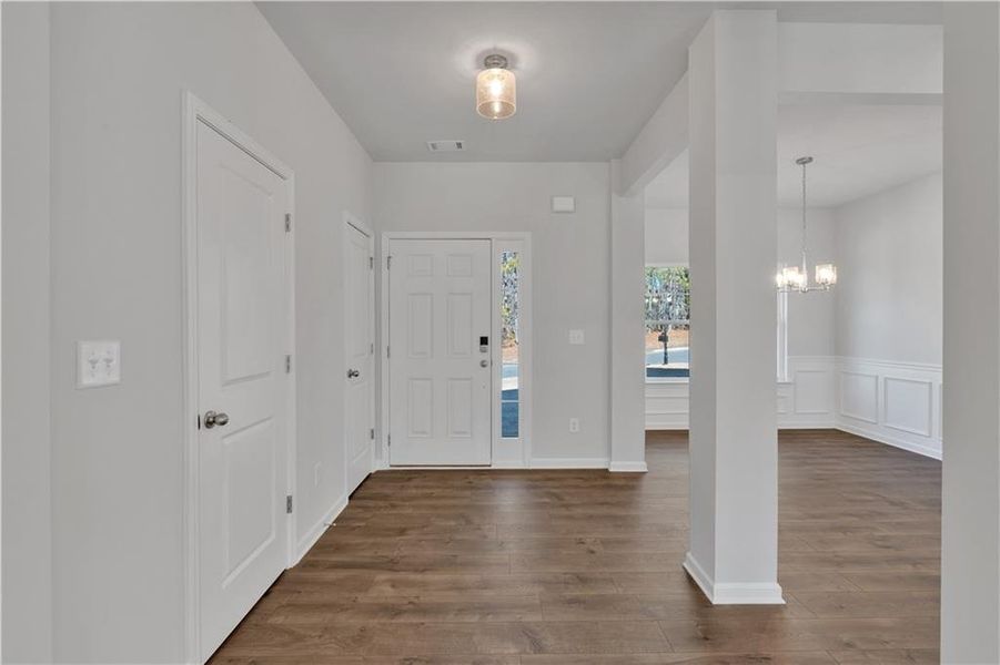 Spacious, unfurnished interior of a new home in Carter Grove, Cartersville (Image 11).