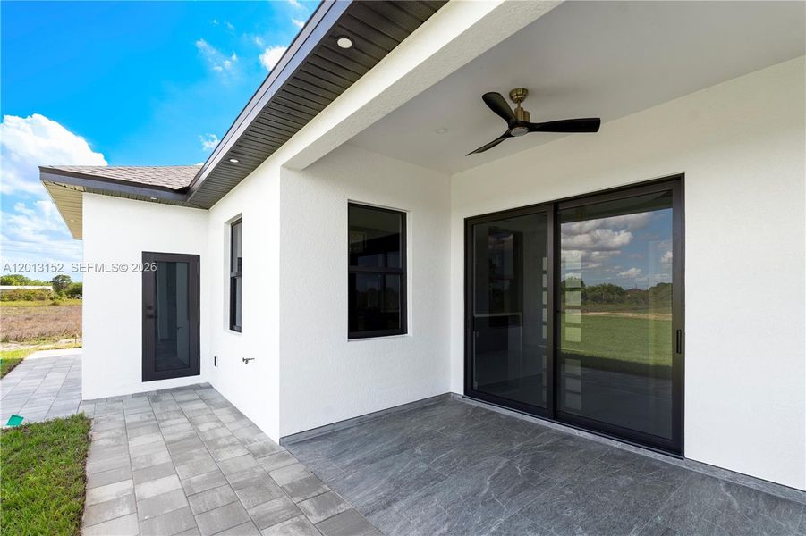Exterior details and patio area of a home in , Lehigh Acres (Image 4).