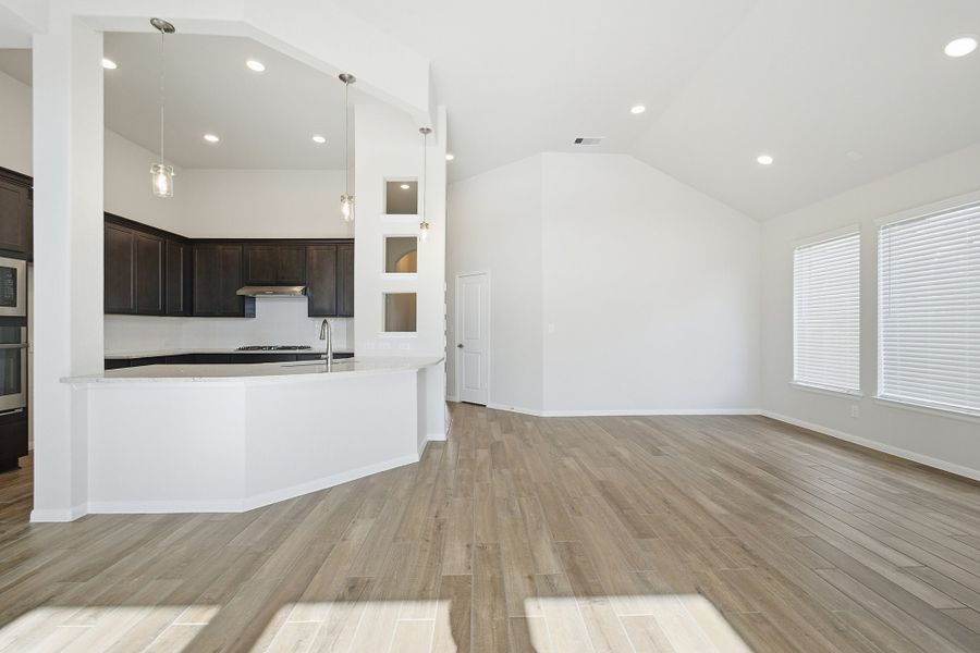 Spacious, unfurnished interior of a new home in Ashland, Richwood (Image 21).