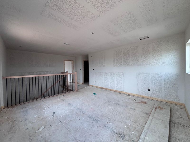 Spacious, unfurnished interior of a new home in The Colony 45s, Bastrop (Image 22).