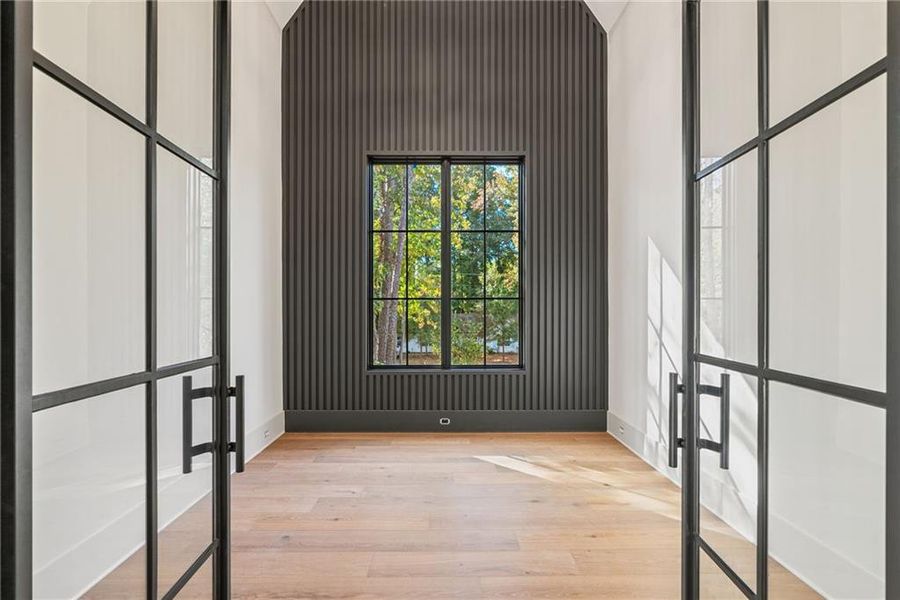 Spacious, unfurnished interior of a new home in , Alpharetta (Image 24).