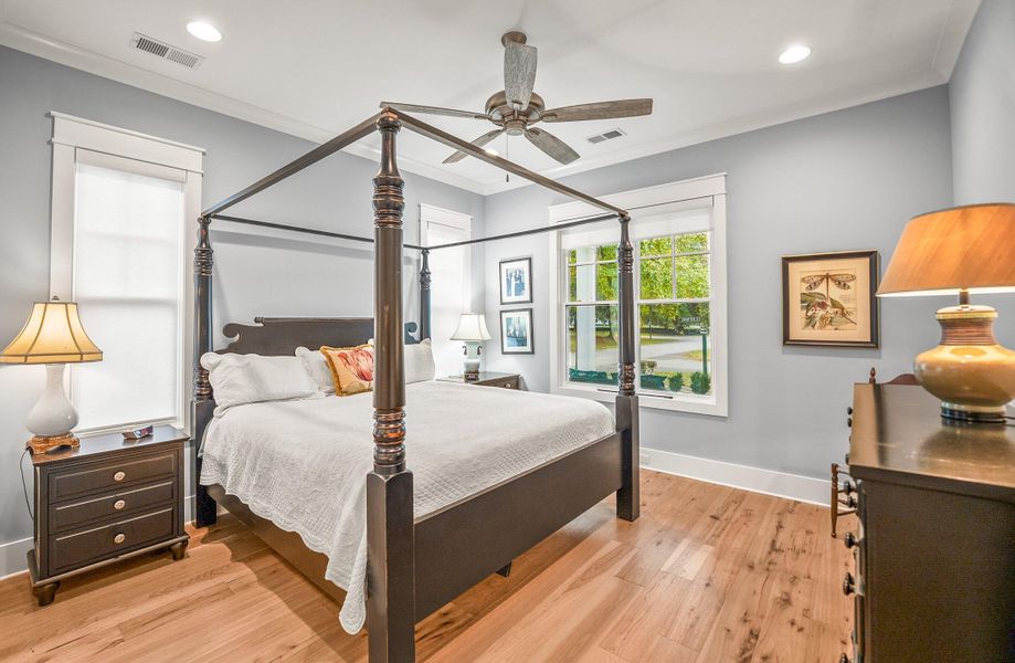 Furnished interior view inside a new home in , Beaufort (Image 4).