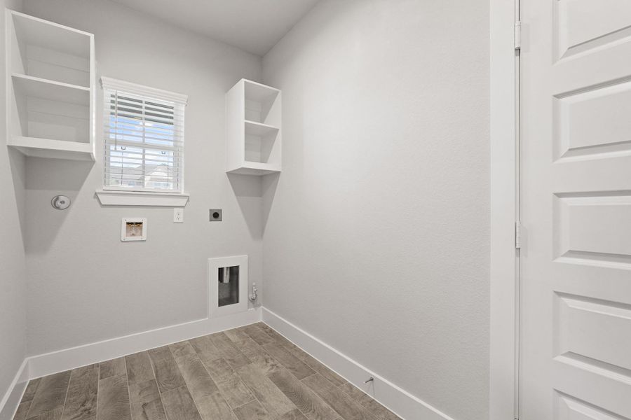 Spacious, unfurnished interior of a new home in Briarwood Crossing, Rosenberg (Image 12). Spacious, unfurnished interior of a new home in Briarwood Crossing, Rosenberg (Image 12).
