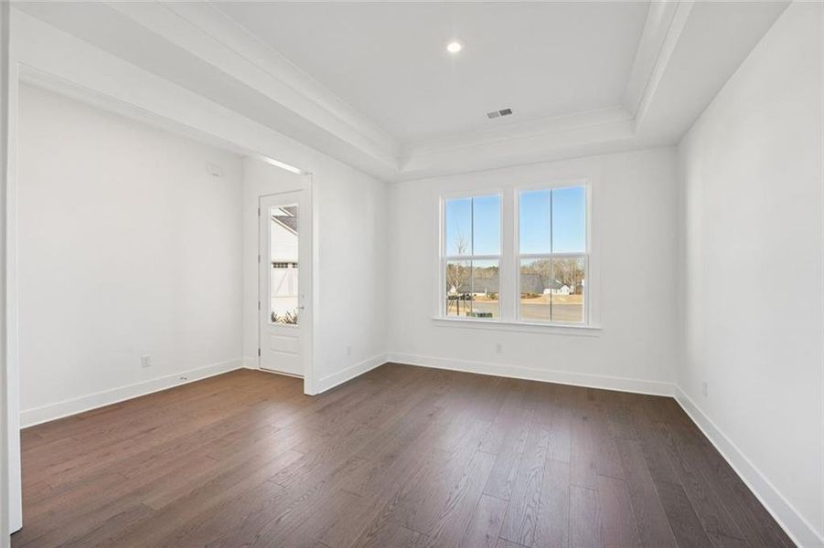 Spacious, unfurnished interior of a new home in Sterling Pointe, Cumming (Image 81).