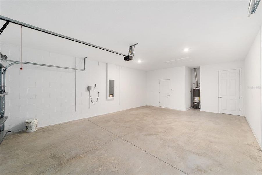 Spacious, unfurnished interior of a new home in , Ocala (Image 29). Spacious, unfurnished interior of a new home in , Ocala (Image 29).