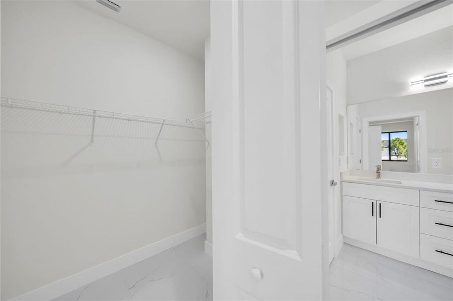 Spacious, unfurnished interior of a new home in , Port Charlotte (Image 23).