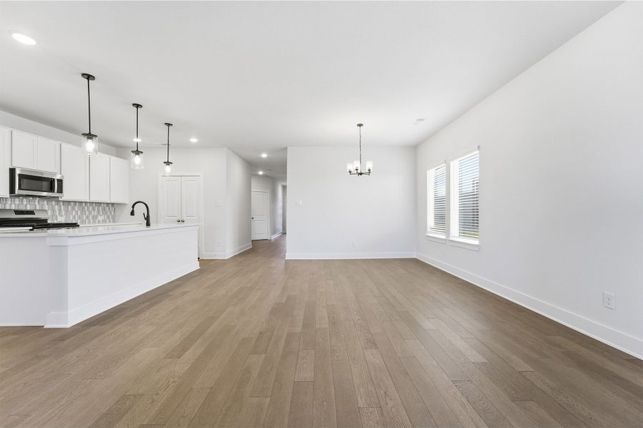Spacious, unfurnished interior of a new home in Sagebrook, Argyle (Image 23). Spacious, unfurnished interior of a new home in Sagebrook, Argyle (Image 23).