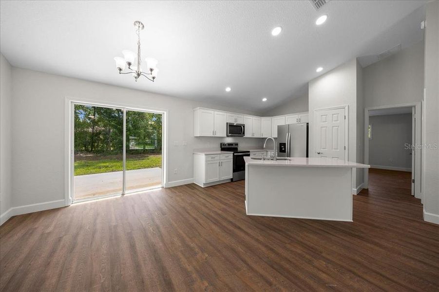 Spacious, unfurnished interior of a new home in , Belleview (Image 30).