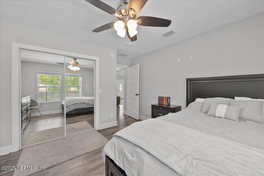 Furnished interior view inside a new home in , Palatka (Image 8).