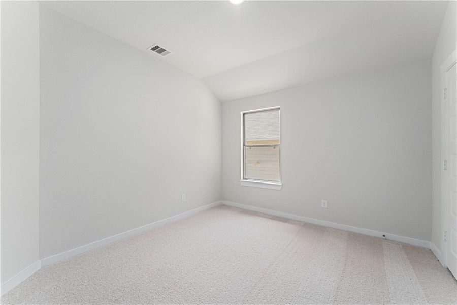 Spacious, unfurnished interior of a new home in Lexington Heights, Willis (Image 18).