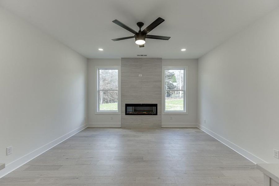 Spacious, unfurnished interior of a new home in , Flowery Branch (Image 46).