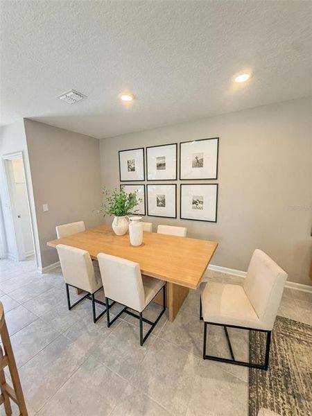 Furnished interior view inside a new home in , Orlando (Image 7).