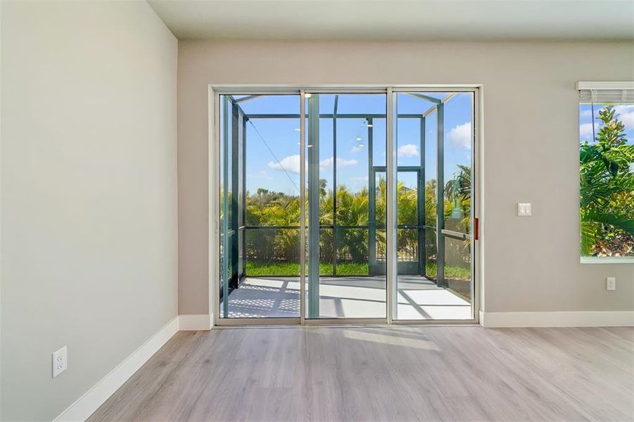 Spacious, unfurnished interior of a new home in North River Ranch – Townhomes, Parrish (Image 44).