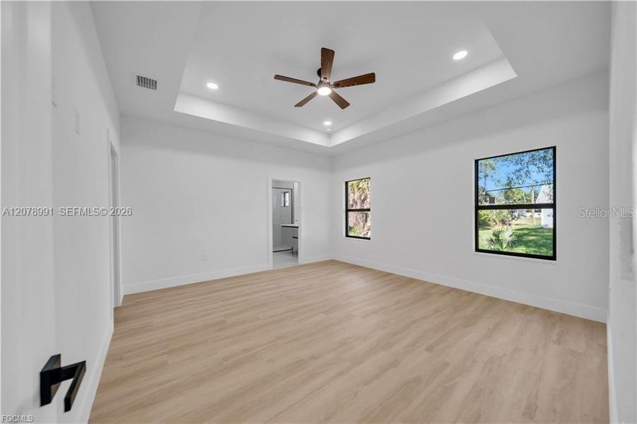 Spacious, unfurnished interior of a new home in , North Port (Image 21).
