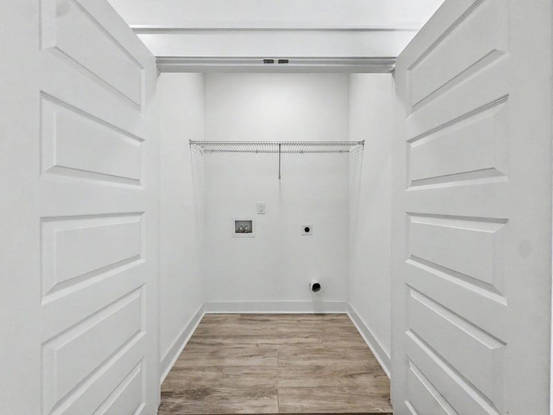 Spacious, unfurnished interior of a new home in , North Charleston (Image 36).