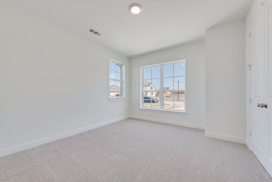 Spacious, unfurnished interior of a new home in Park Trails, Forney (Image 35).