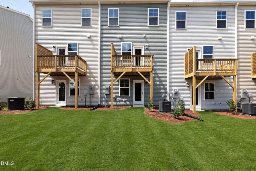02_3212_Gypsum_Dr_Durham_NC_27703-Exteri