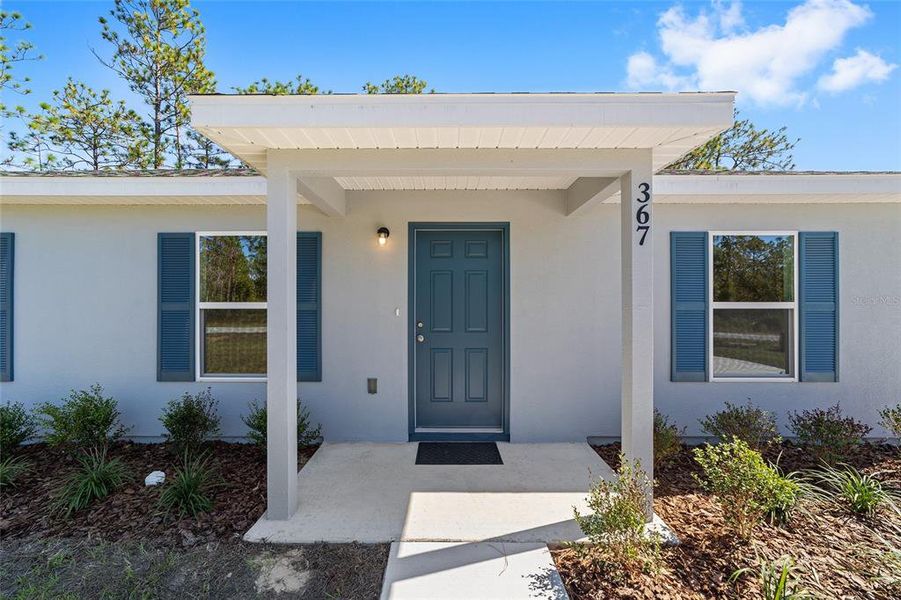 Exterior details and patio area of a home in , Dunnellon (Image 32). Exterior details and patio area of a home in , Dunnellon (Image 32).