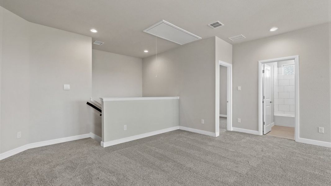 Spacious, unfurnished interior of a new home in Treeline, Justin (Image 27).