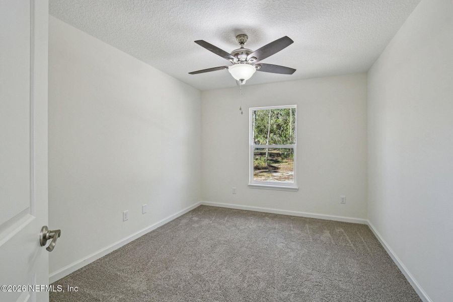 Spacious, unfurnished interior of a new home in , Middleburg (Image 44).