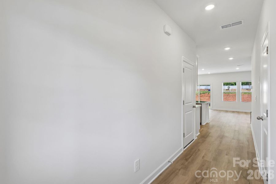 Photo is not of the actual home, but is an inspirational photo of builder’s model home and may depict options, furnishings, and/or decorator features that are not included Photo is not of the actual home, but is an inspirational photo of builder’s model home and may depict options, furnishings, and/or decorator features that are not included