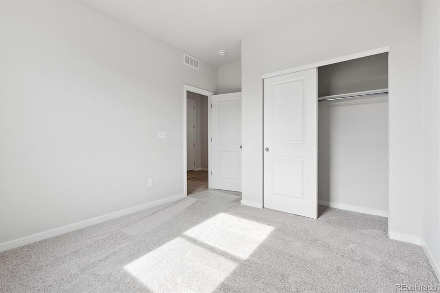 Spacious, unfurnished interior of a new home in Sweetgrass, Dacono (Image 23).