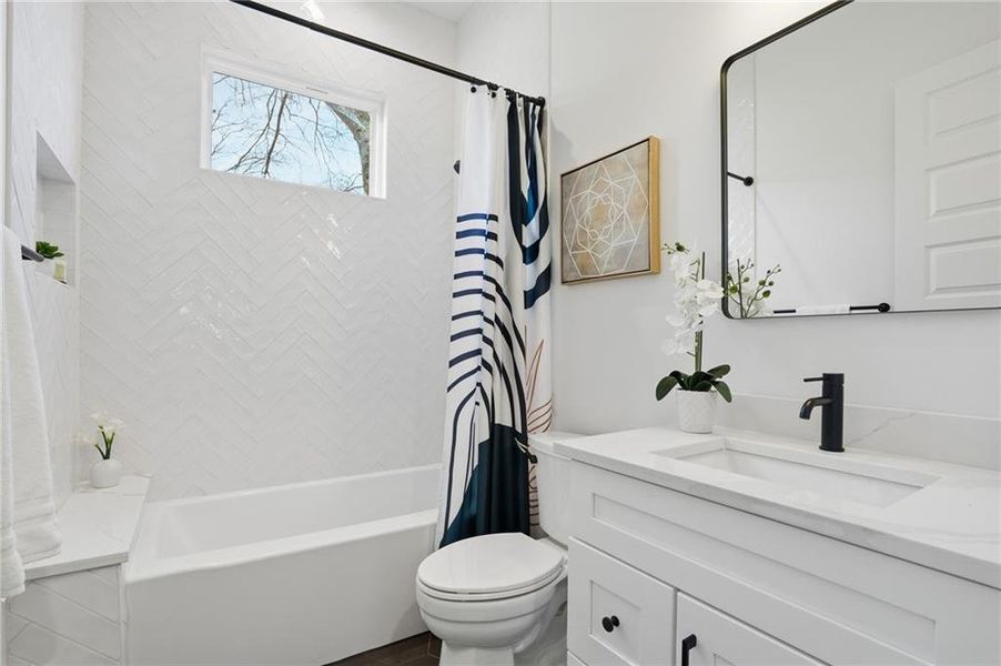 Furnished interior view inside a new home in , Atlanta (Image 7).