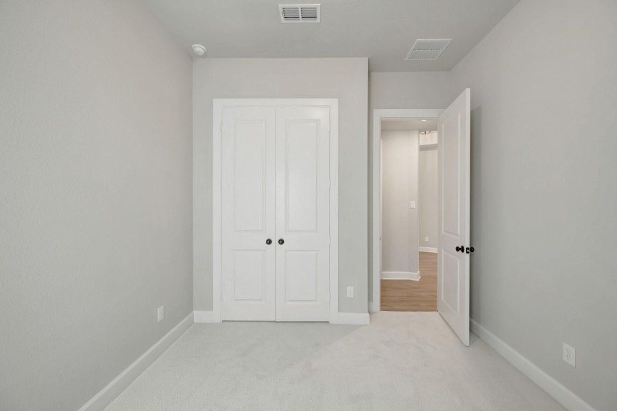 Spacious, unfurnished interior of a new home in Brookewater - Ascent Collection, Rosenberg (Image 30).