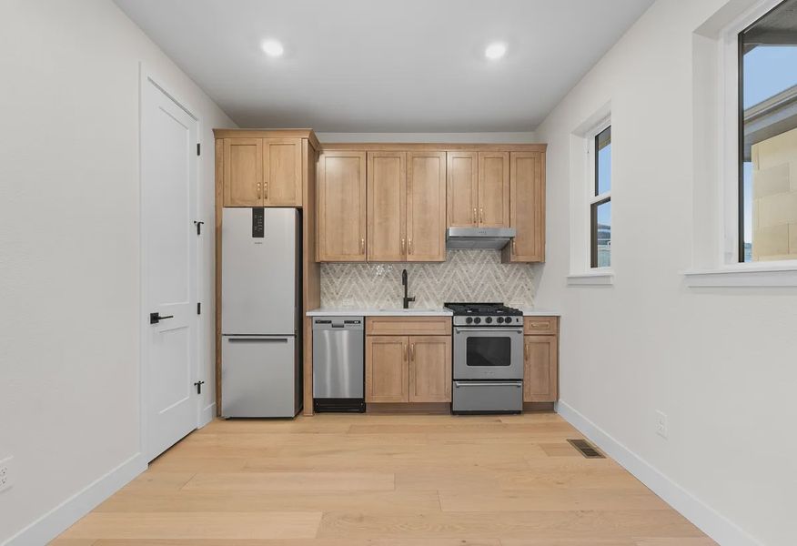 Homesite 315 Multi-Gen Kitchenette + Dining - 15 of 18 Homesite 315 Multi-Gen Kitchenette + Dining - 15 of 18