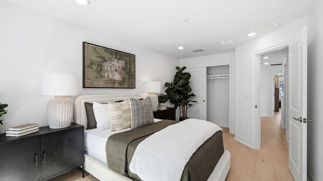 2411 Flagler Bed4 1of2 F3 122225 2411 Flagler Bed4 1of2 F3 122225