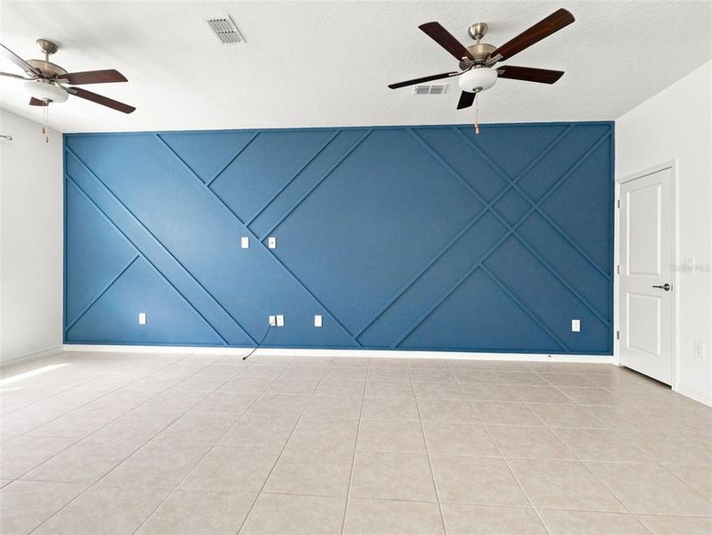 Spacious, unfurnished interior of a new home in , San Antonio (Image 25).