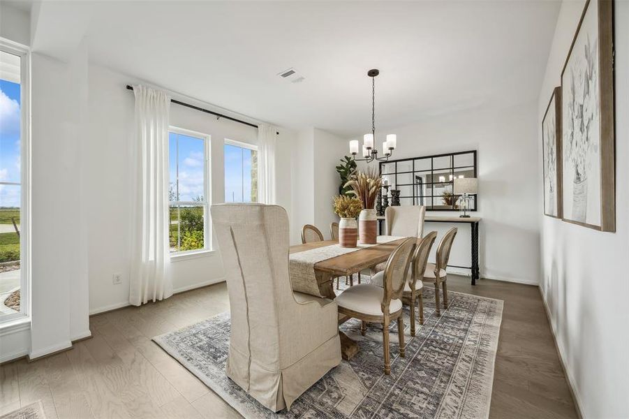 Elegant dining room (*Photo not of actual home and used for illustration purposes only.)